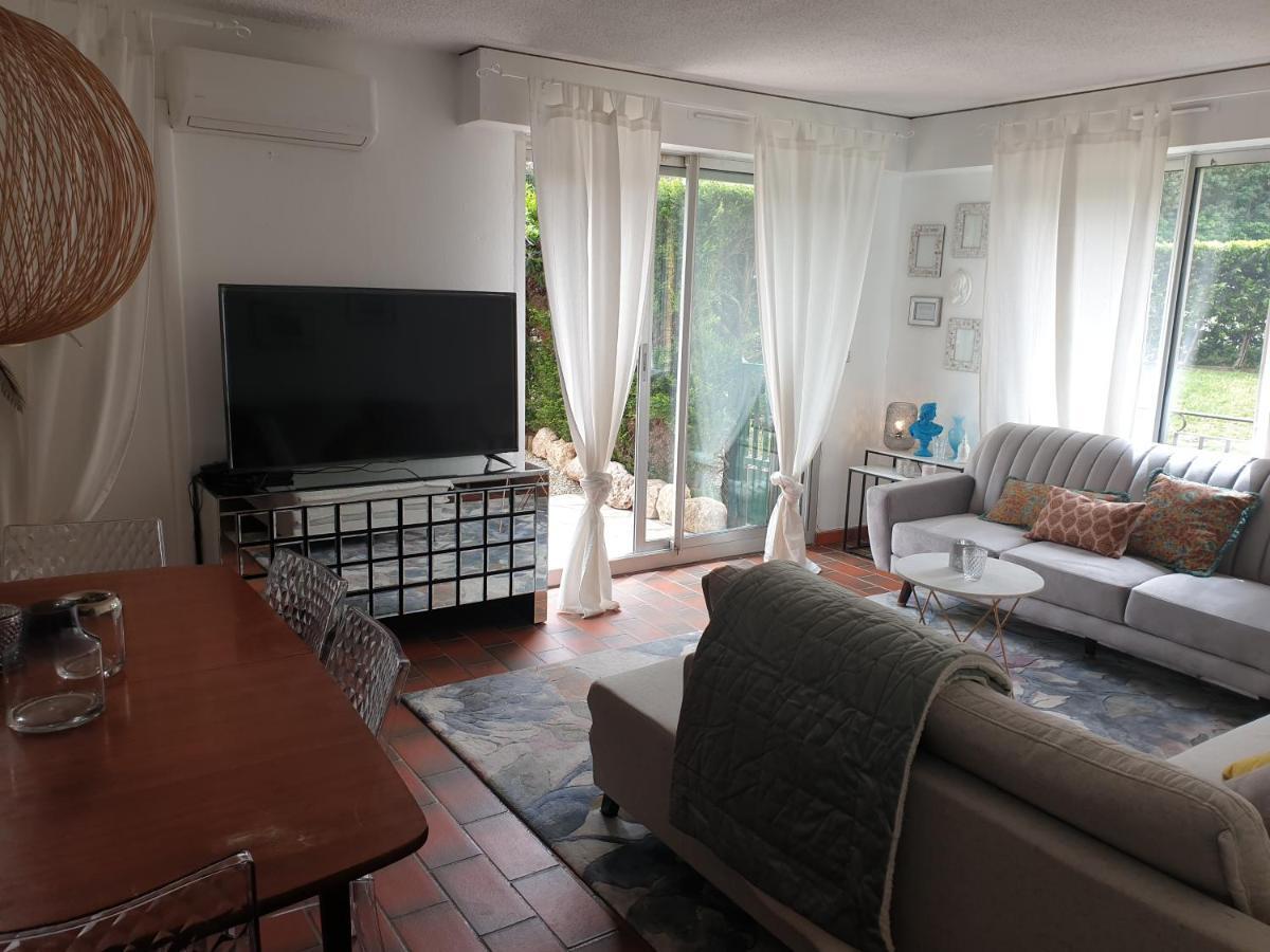 Appartement Spacieux Avec Jardin Coeur De St Tropez Saint-Tropez Exterior foto
